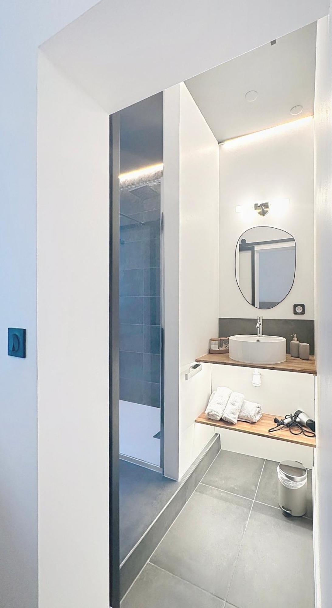 So Guest, Clou Dans Le Fer, Modern Suite Near Cathedral Reims Exterior photo